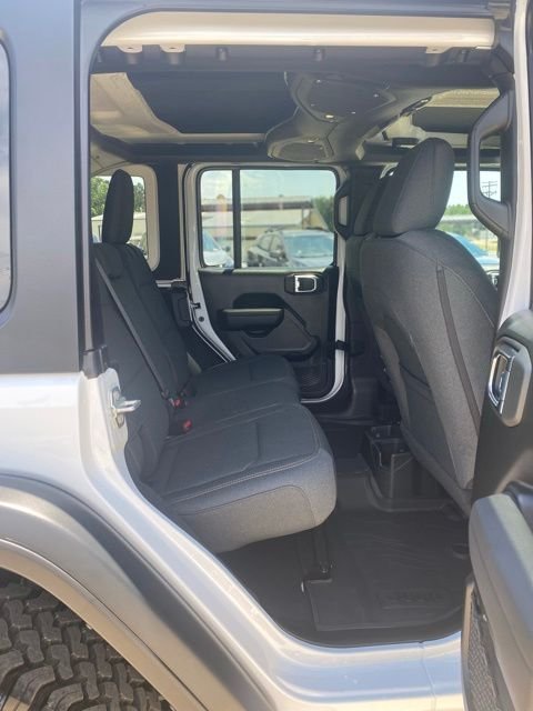 New 2026 Bright White Clear-Coat Exterior Paint Jeep Willys image 9