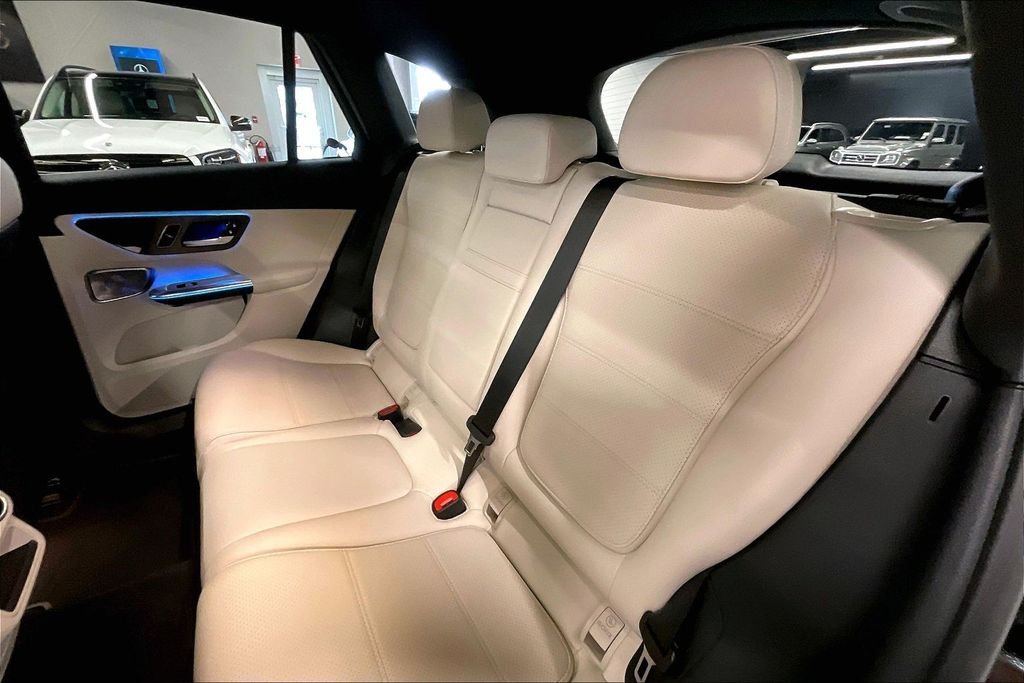 2026 Mercedes-Benz GLC Base - Photo 18