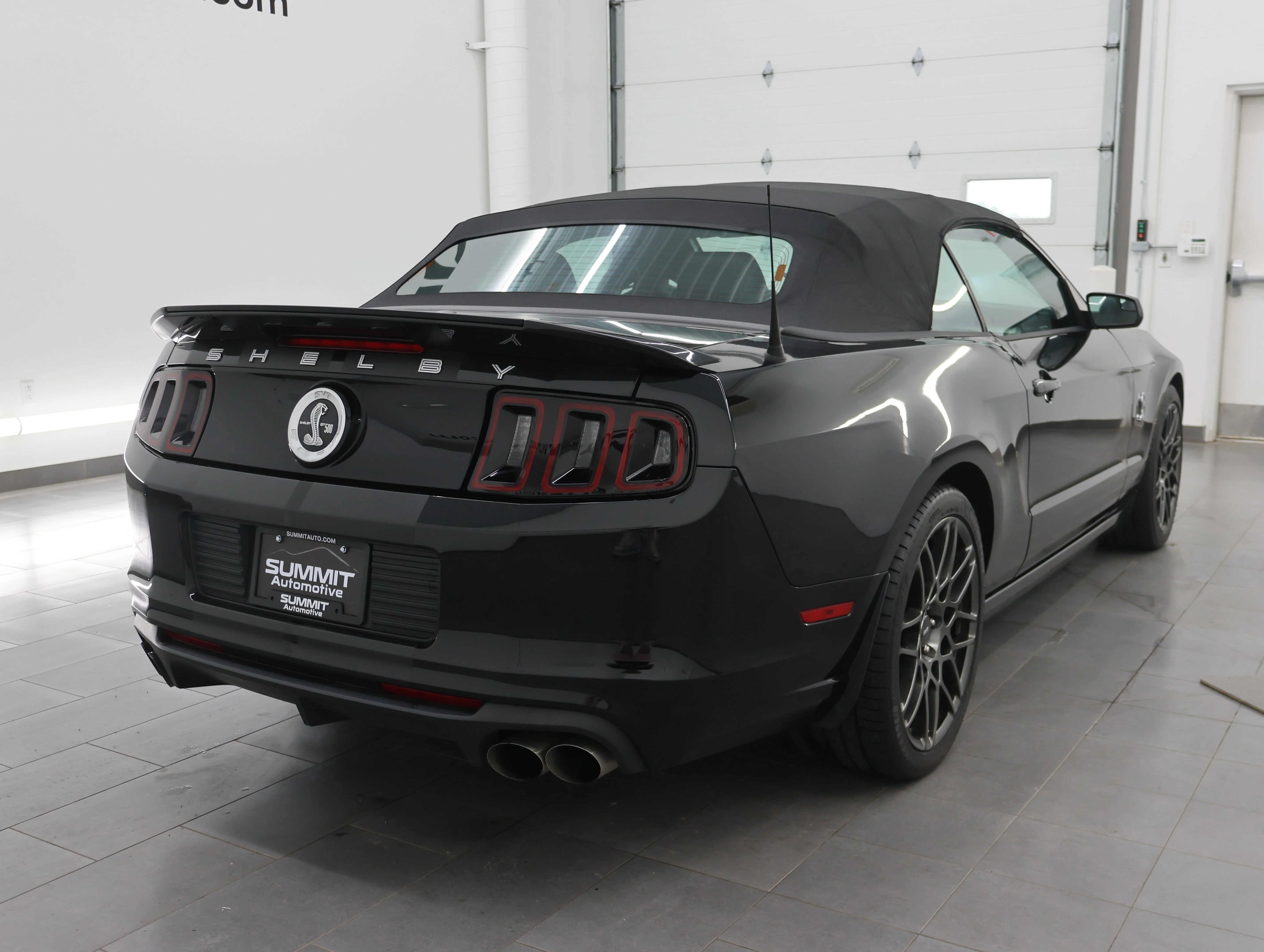 Used 2014 Black Ford Shelby GT500 image 4