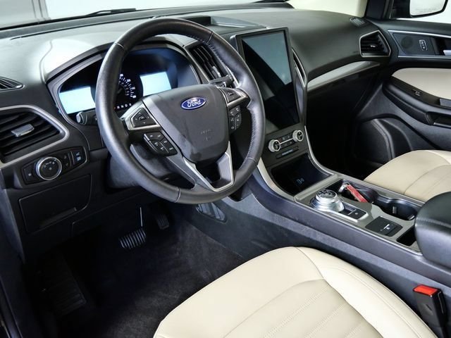 Certified Used 2024 Green Ford SEL image 3