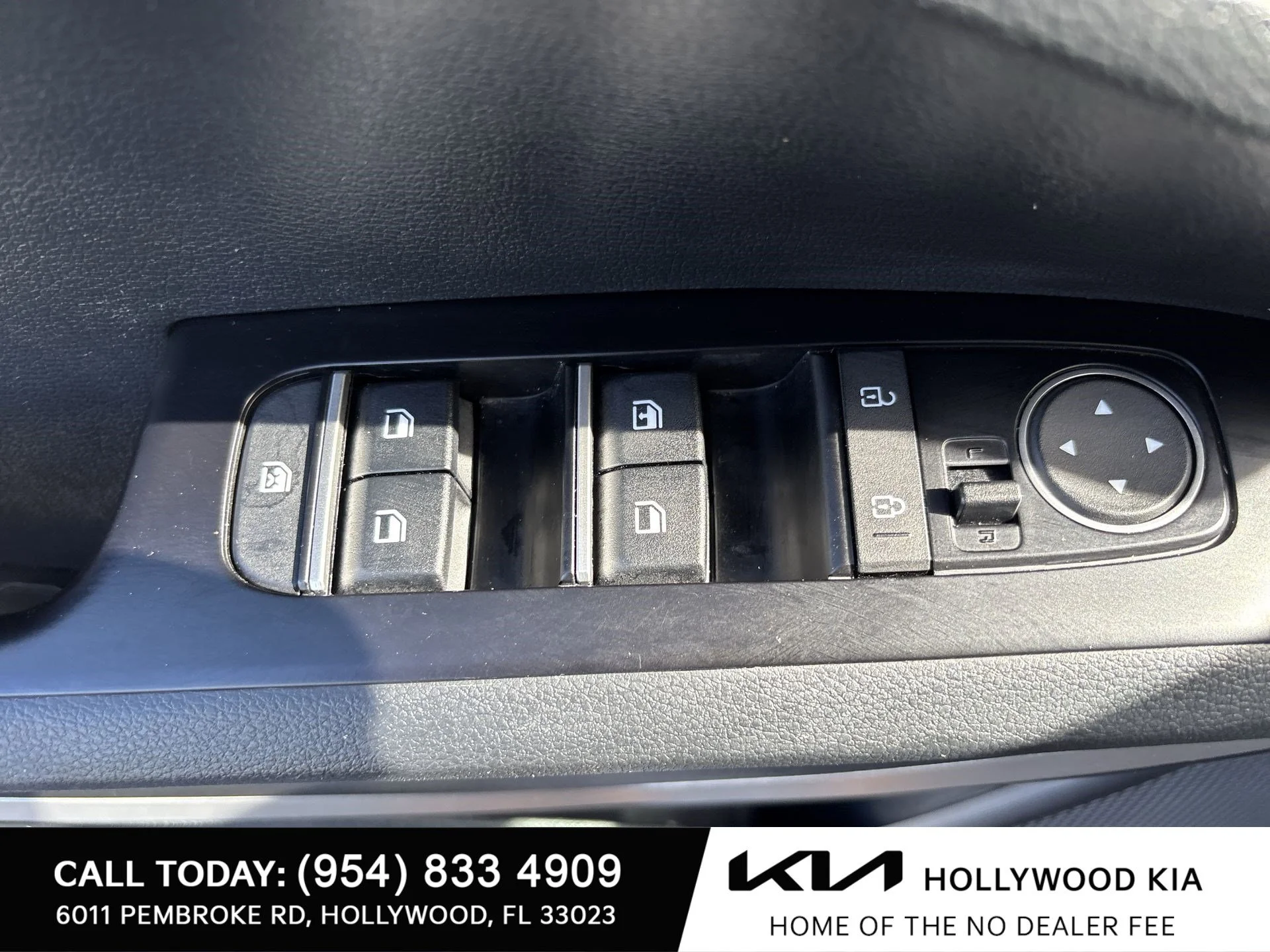 Used 2022 Mars Orange Kia LX image 15