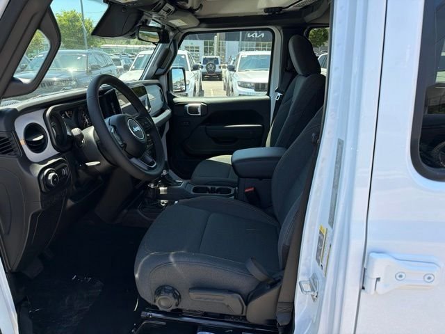 New 2026 Bright White Clear-Coat Exterior Paint Jeep Sport S image 12