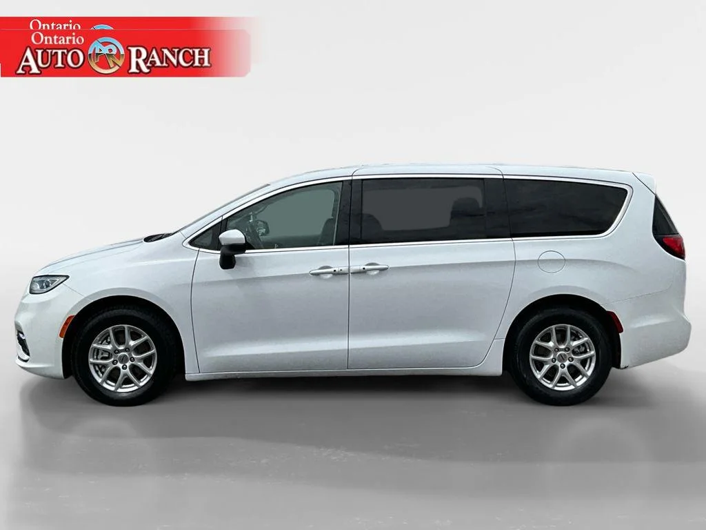 Used 2023 Bright White Clearcoat Chrysler Touring L image 2