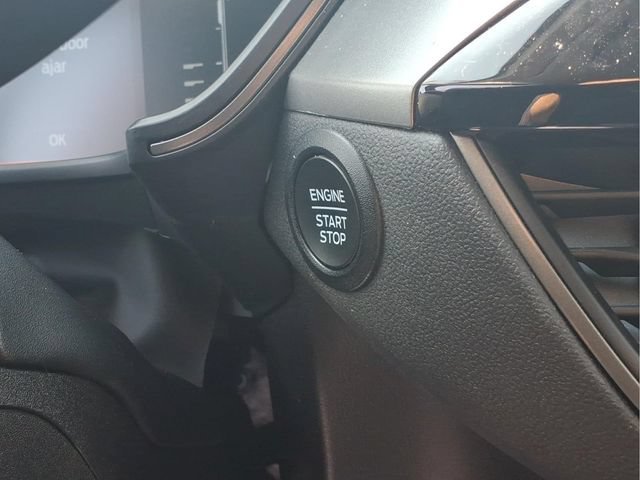 Used 2024  Ford Active image 8
