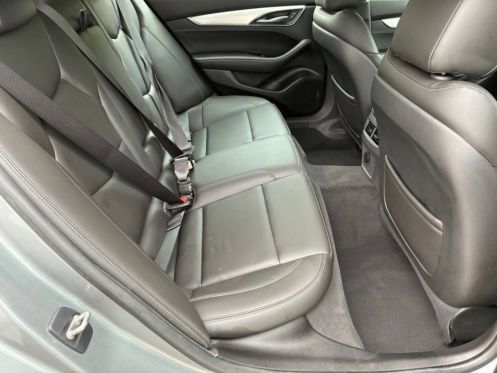 Used 2023 Silver Cadillac Luxury image 17