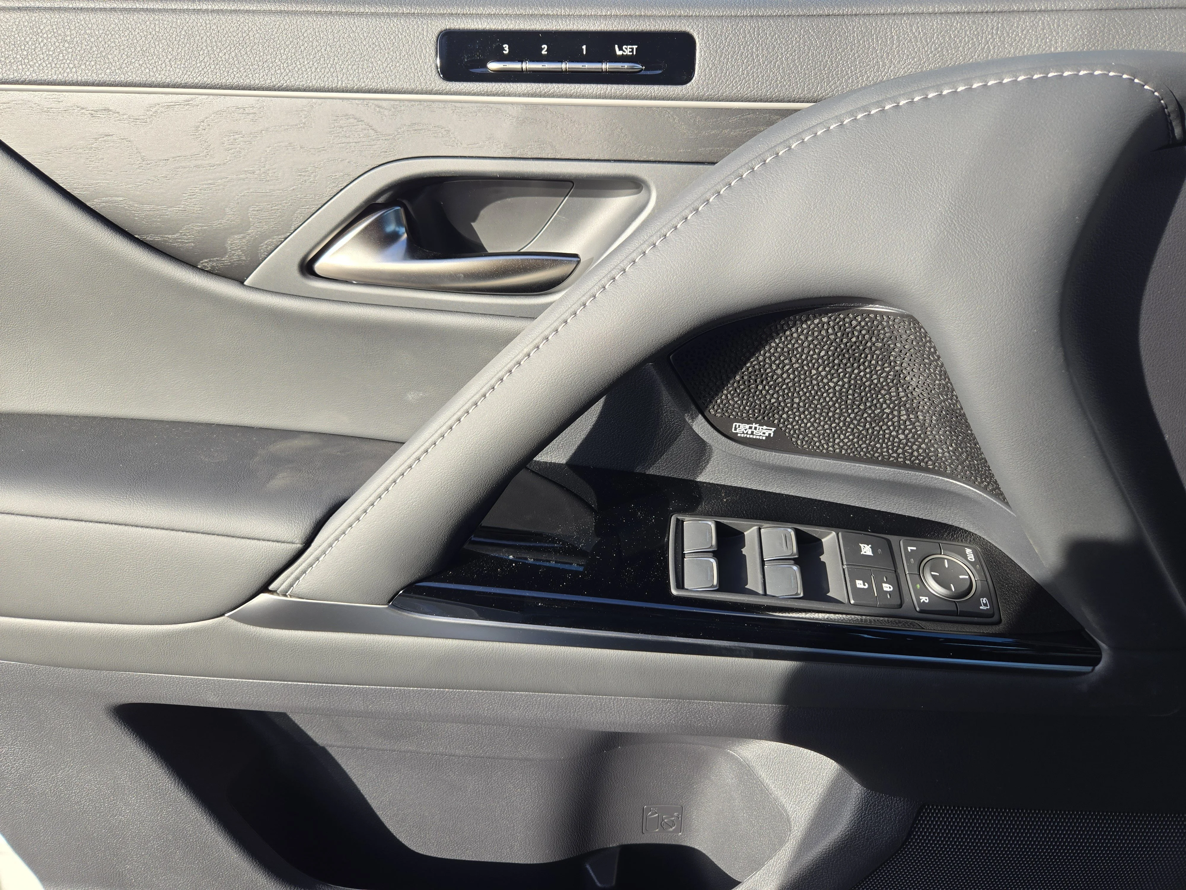 2026 Lexus LX 700h Luxury - Photo 16