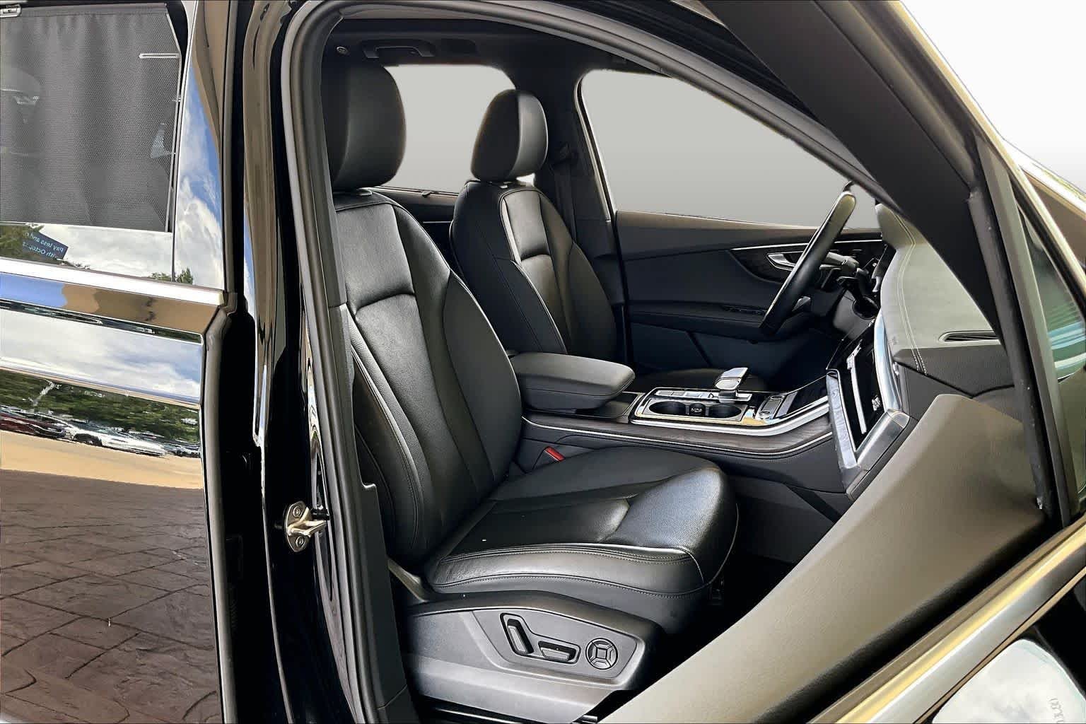 Used 2023 Mythos Black Metallic Audi Premium Plus image 8