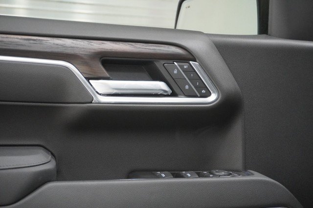 2026 GMC Sierra 1500 SLT - Photo 19
