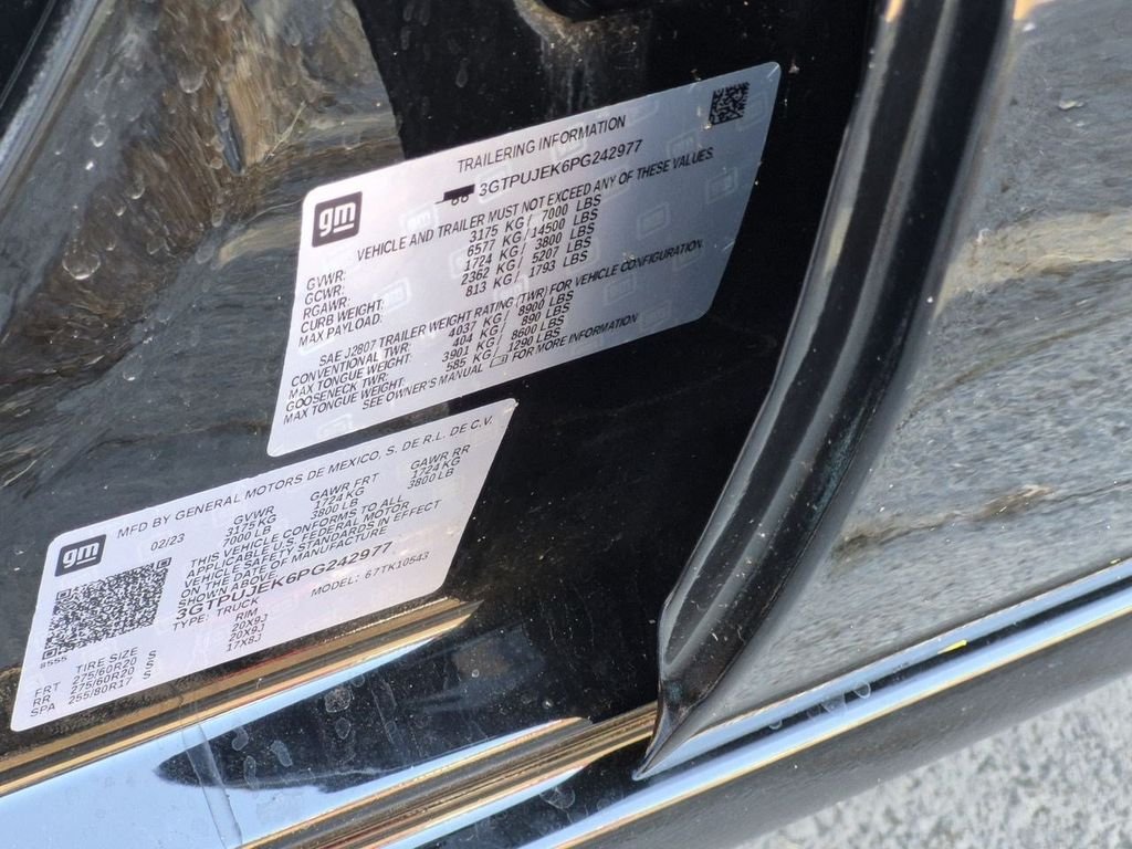 Certified Used 2023 Onyx Black GMC Elevation image 31