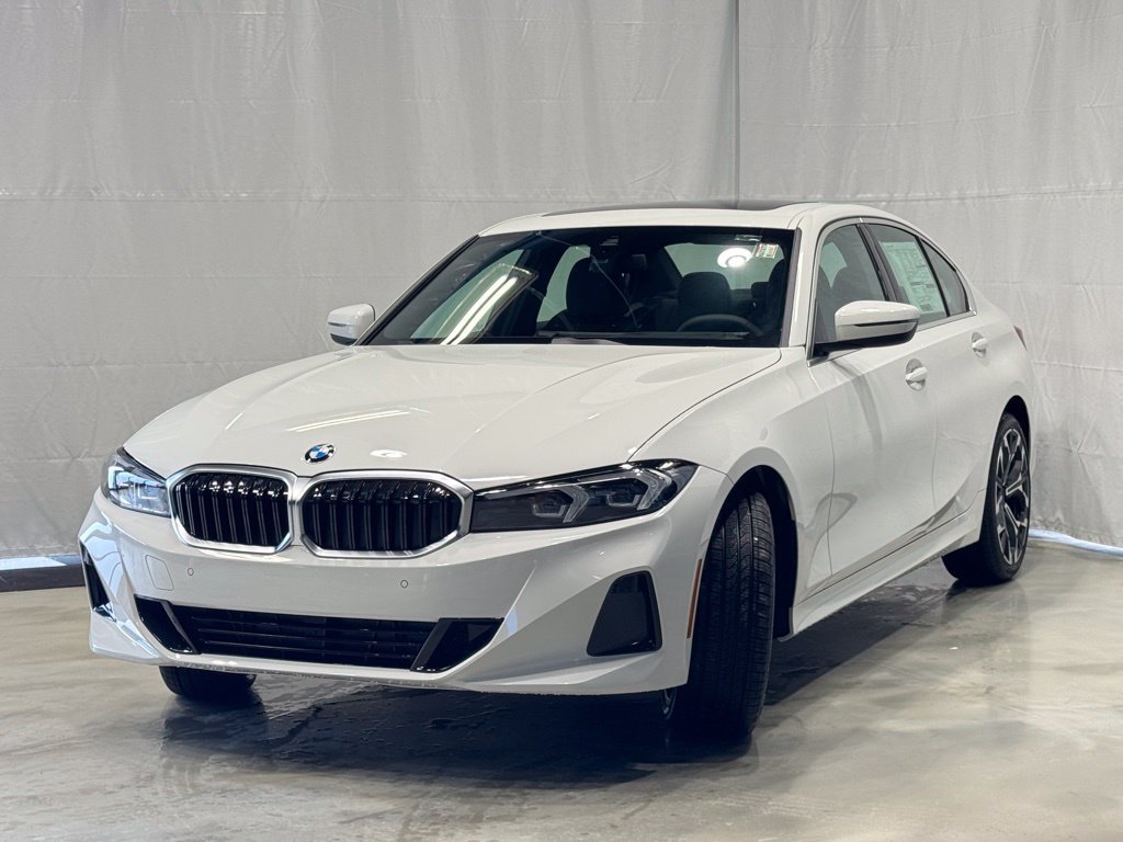 New 2026 White BMW 330i xDrive image 3