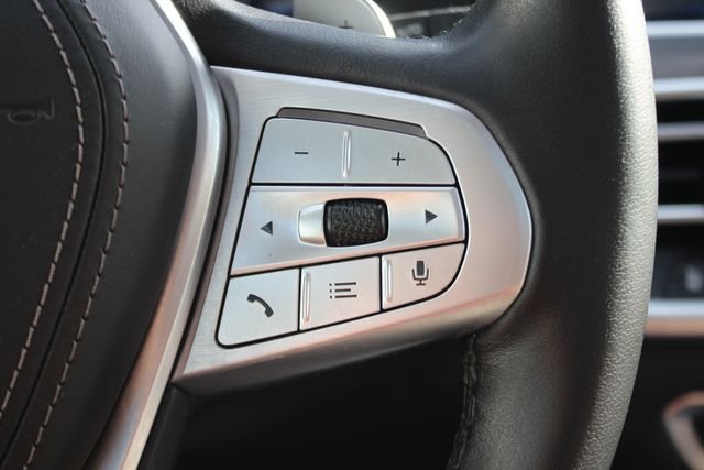 Used 2022 Blue BMW xDrive40i image 15