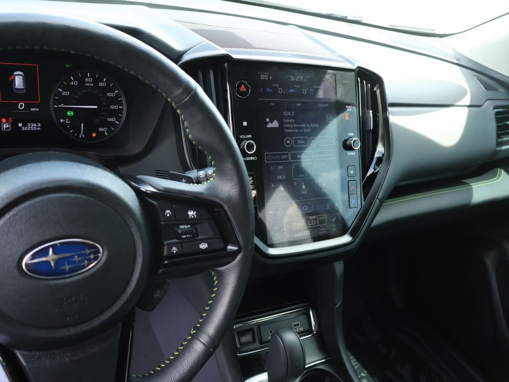 Used 2024 White Subaru Onyx Edition image 28