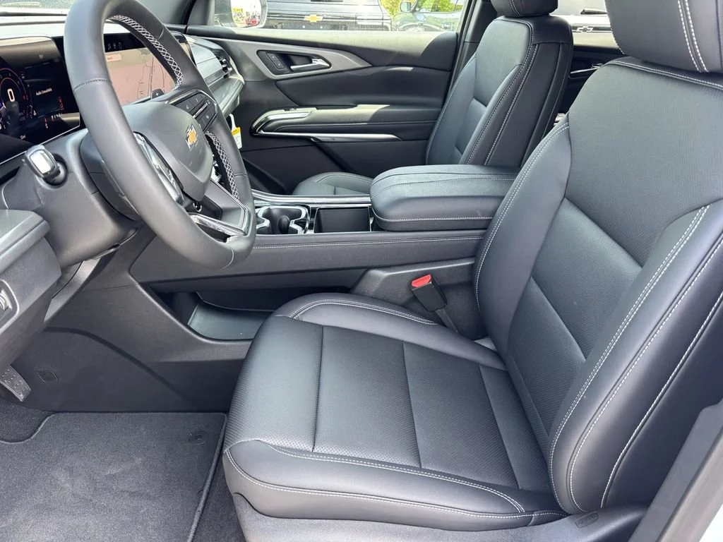 2026 Chevrolet Traverse LT - Photo 12