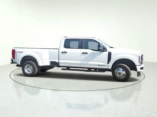 New 2026 Oxford White Ford F-350® XL image 7