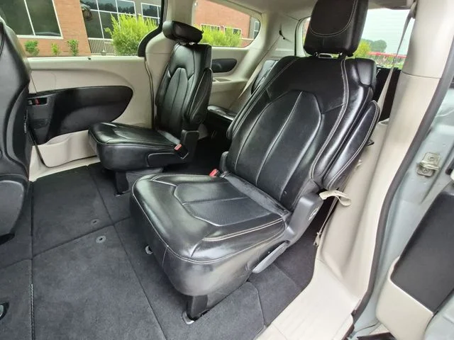 Used 2024 Silver Chrysler Touring L image 28