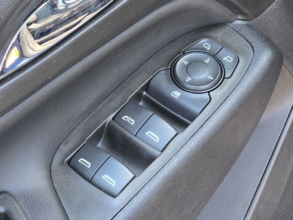 Used 2021 Blue Chevrolet LT image 21