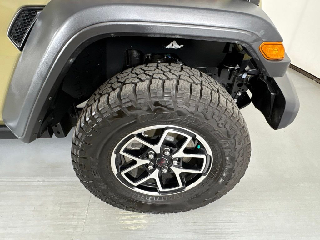 Used 2025 Green Jeep Rubicon image 14
