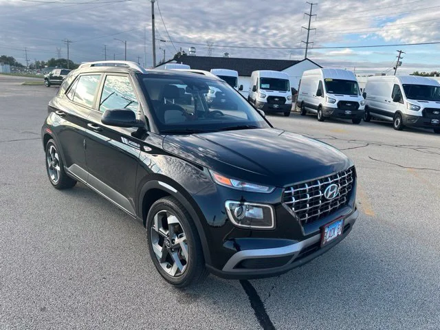 Used 2022 Black Noir Pearl Hyundai SEL image 6