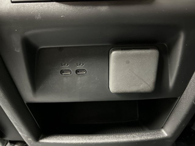 Used 2025 Sterling Metallic GMC AWD AT4 image 12