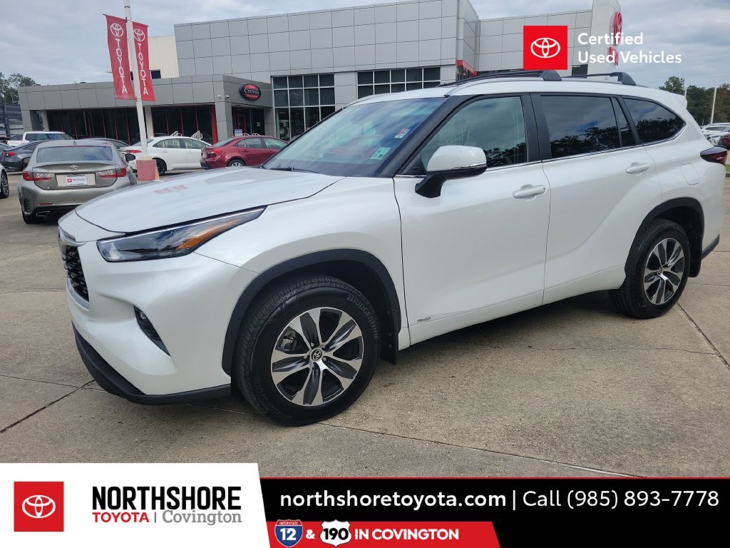 Certified Used 2026 Beige Toyota XLE image 1