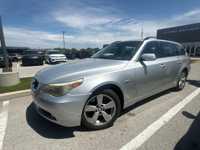 2006 BMW 5 Series 530xiT's photo