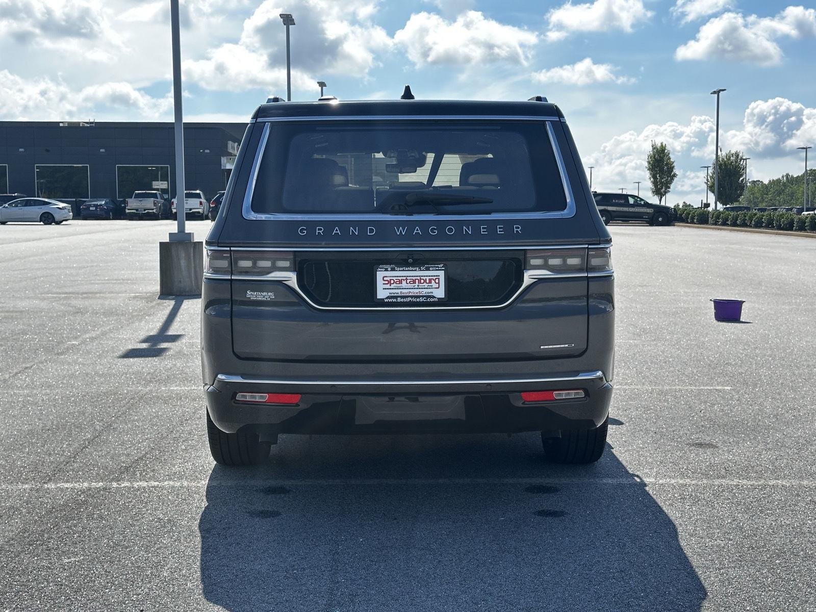 Certified Used 2024 Baltic Gray Metallic Clearcoat Jeep Series III image 10