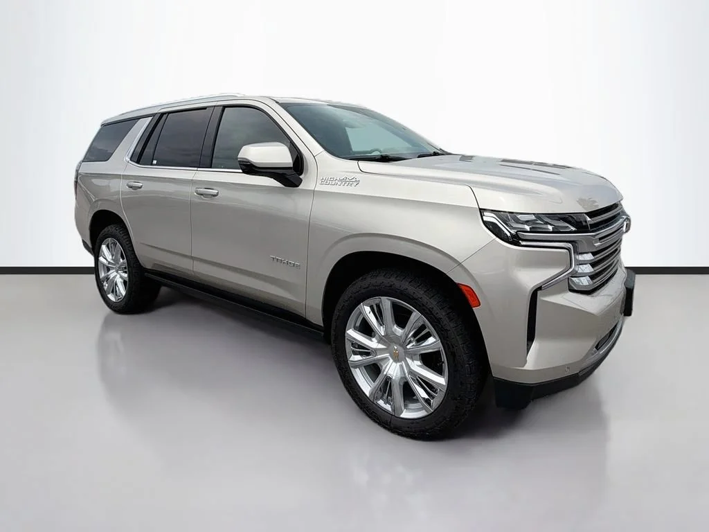 Used 2021 EMPIRE BEIGE METALLIC Chevrolet High Country image 3