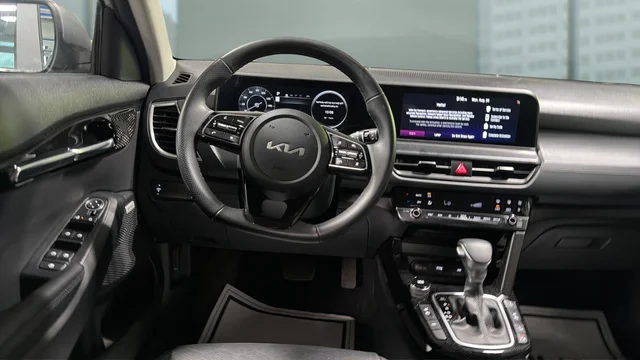 Used 2025 Gray Kia SX image 13