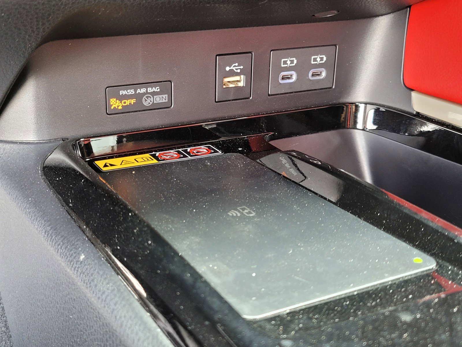 Used 2025  Toyota  image 21