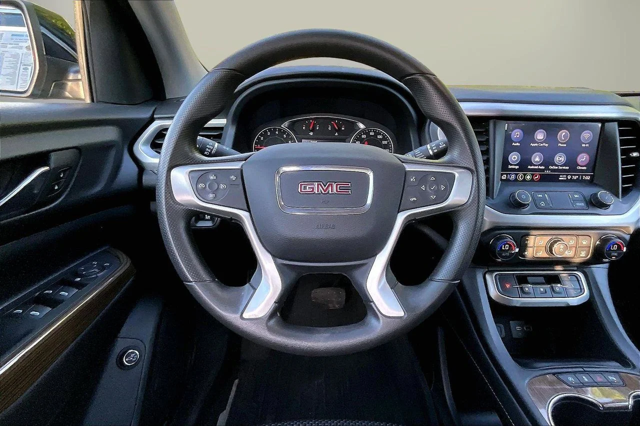 Used 2023 Black GMC SLE image 11