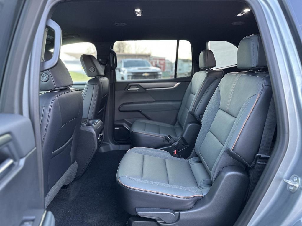 2026 GMC Acadia AT4 - Photo 12