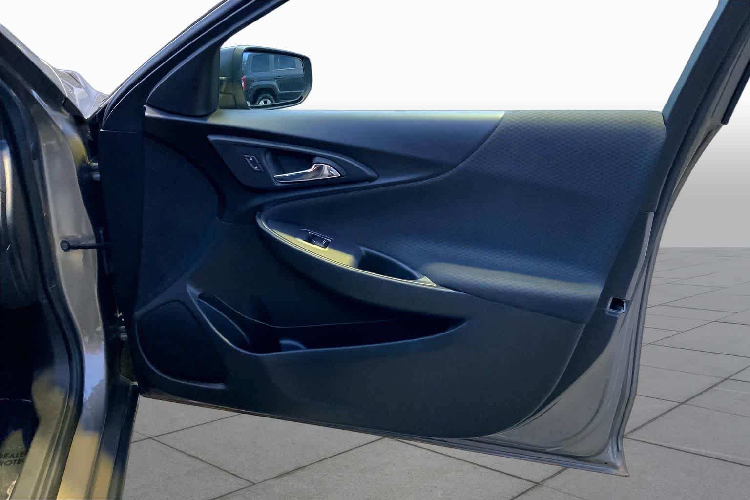Used 2020 Stone Gray Metallic Chevrolet LT image 22