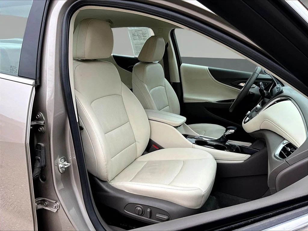 2024 Chevrolet Malibu 2LT - Photo 32