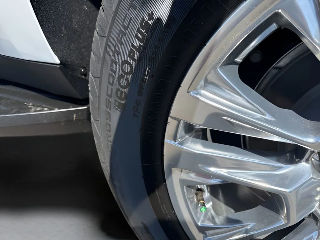 New 2026 Summit White GMC Denali image 41