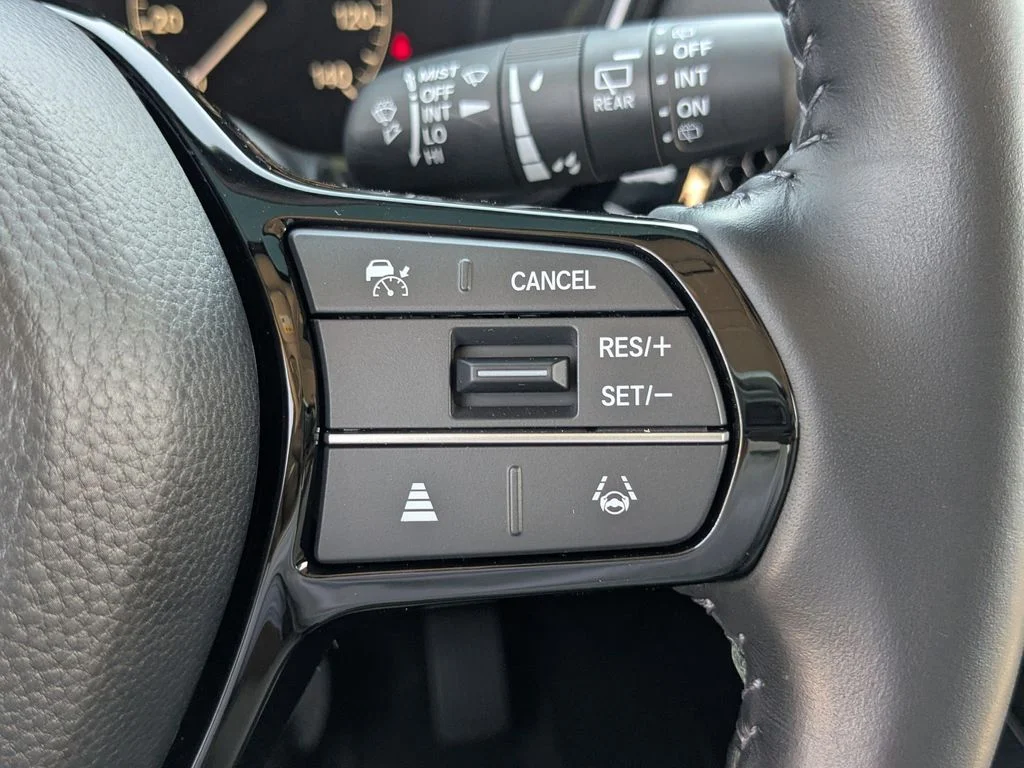 Used 2025 Gray Honda EX-L image 28