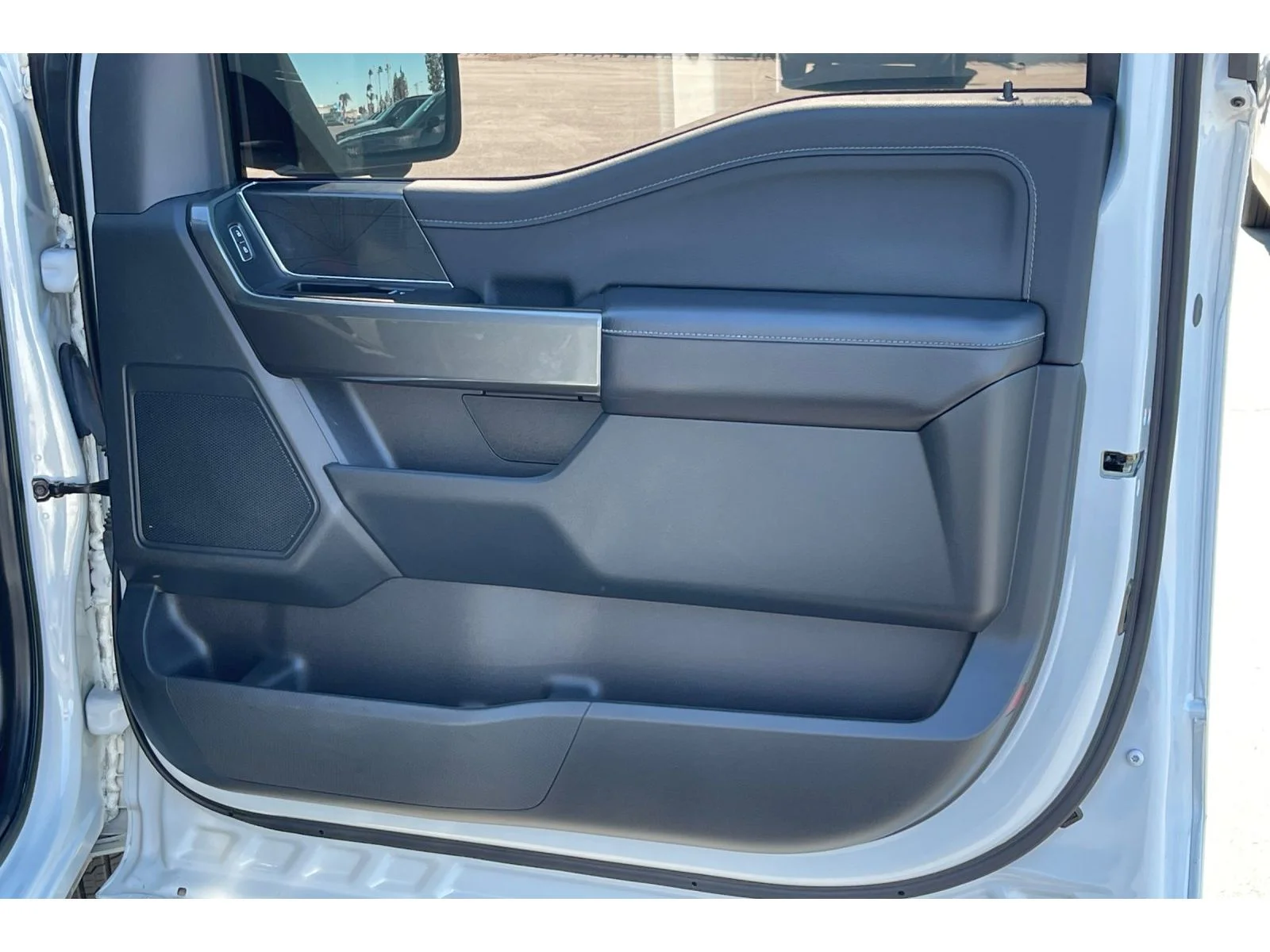 Used 2021 Space White Metallic Ford XLT image 19
