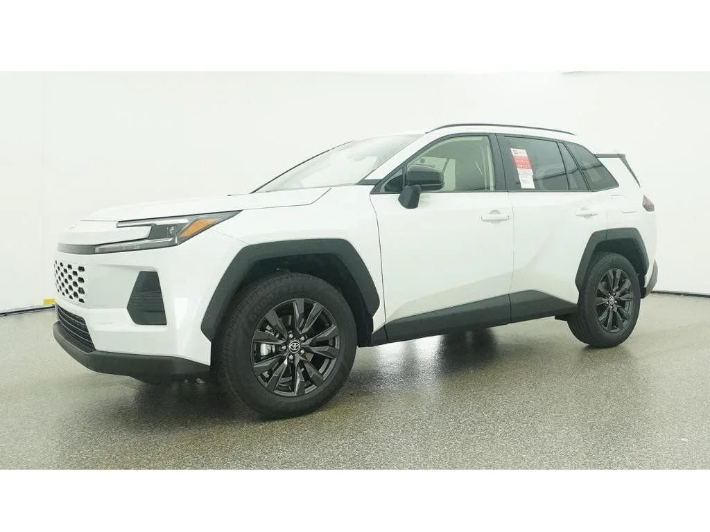 New 2026 Wind Chill Pearl Toyota XLE Premium image 22