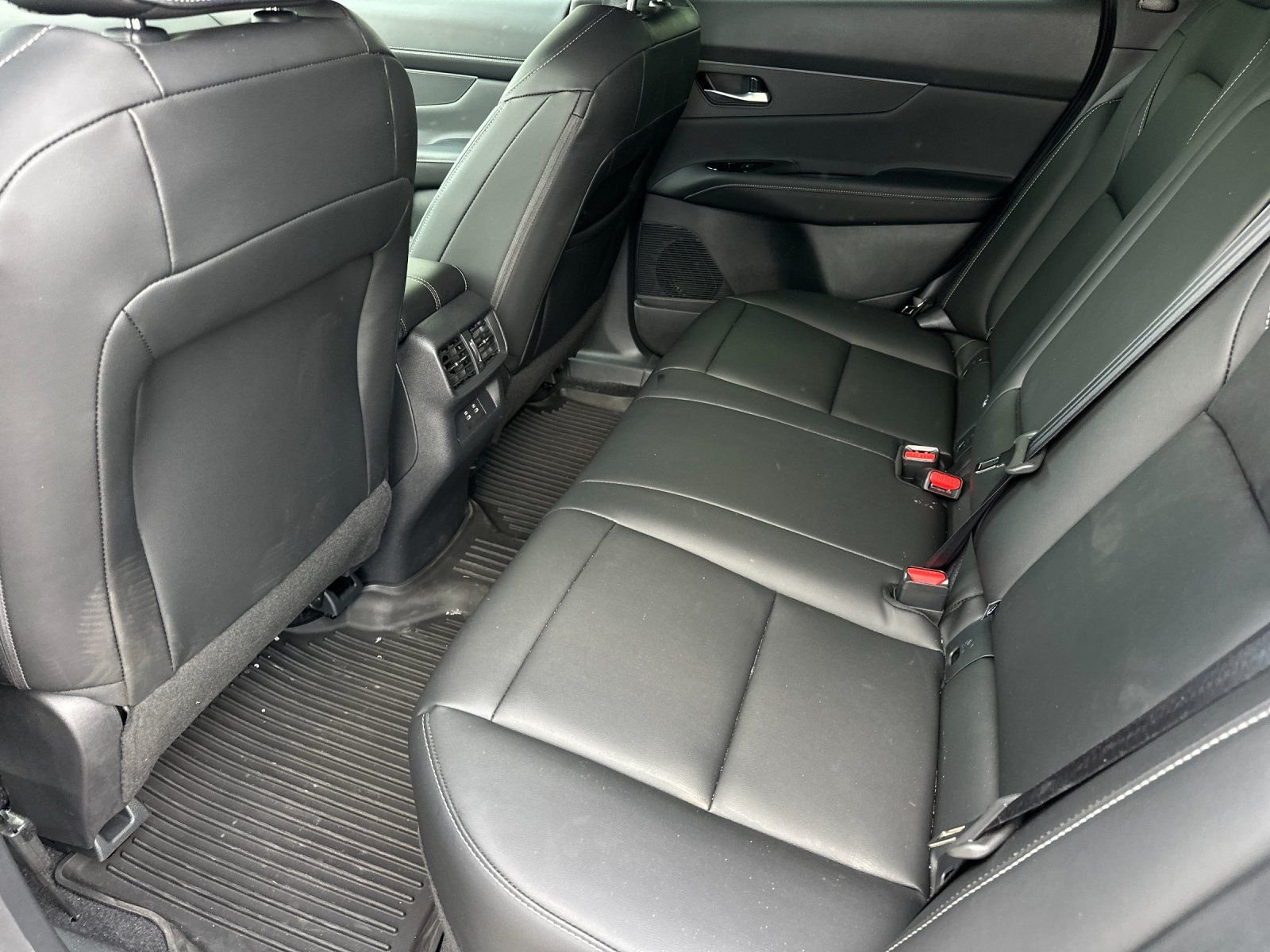 Used 2025 Super Black Nissan SV image 11