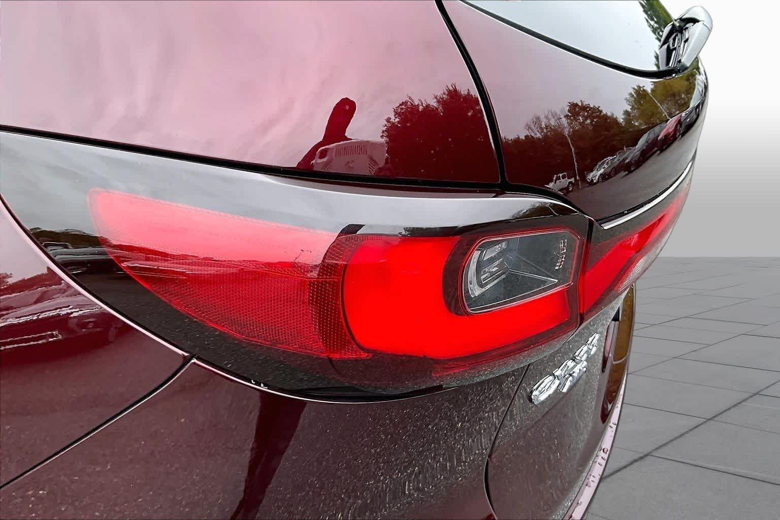 Used 2024 Artisan Red Premium Mazda 3.3 Turbo Premium Plus image 29