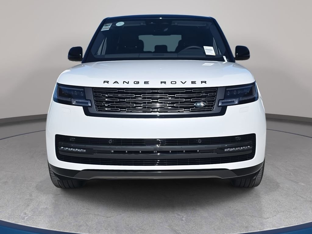 New 2026 Icy White LAND ROVER SE image 2