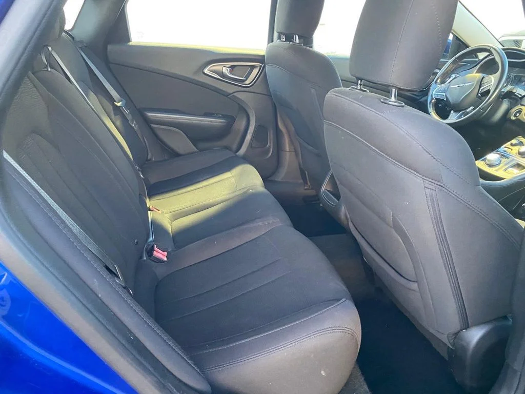 Used 2015 Blue Chrysler Limited image 12