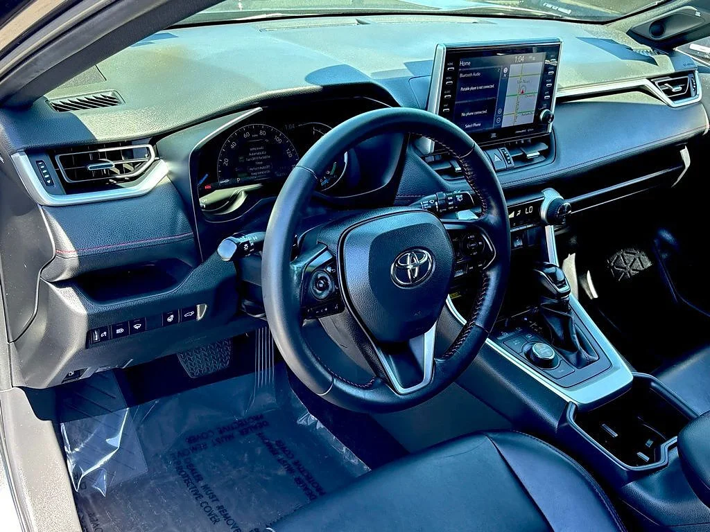 Used 2022 Magnetic Gray Metallic w/Midnight Black Metallic Roof Toyota XSE image 14