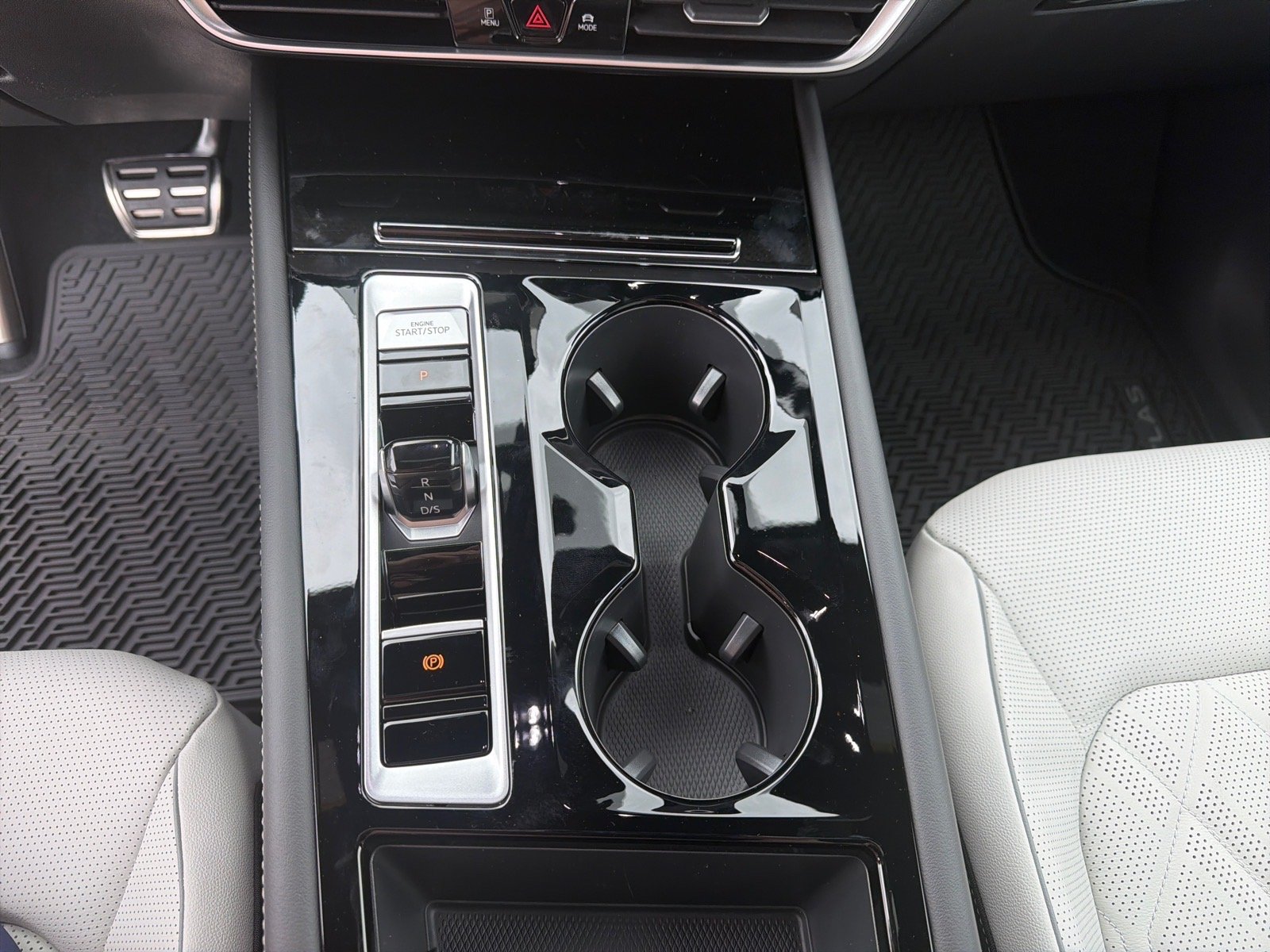 New 2026 Avocado Green Pearl Volkswagen SEL Premium R-Line 4Motion image 6
