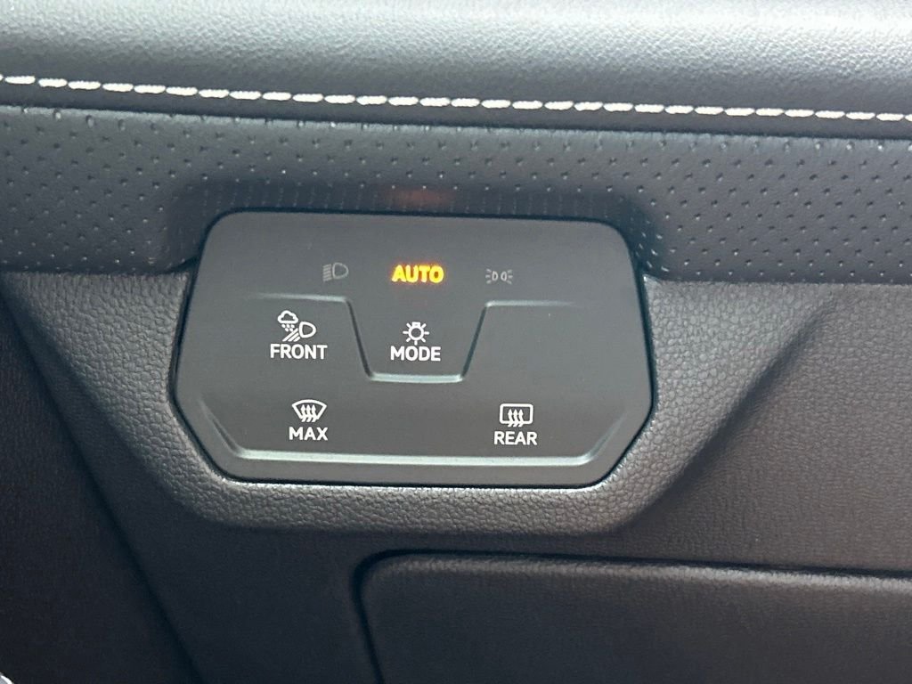 New 2026 White Volkswagen 2.0T SE image 30