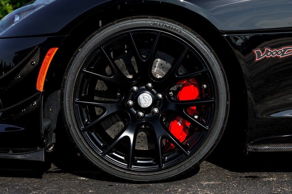 2017 Dodge Viper GTC - Photo 24