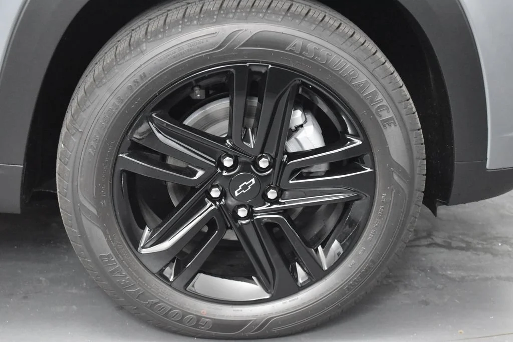 New 2026 Sterling Gray Metallic Chevrolet ACTIV image 27