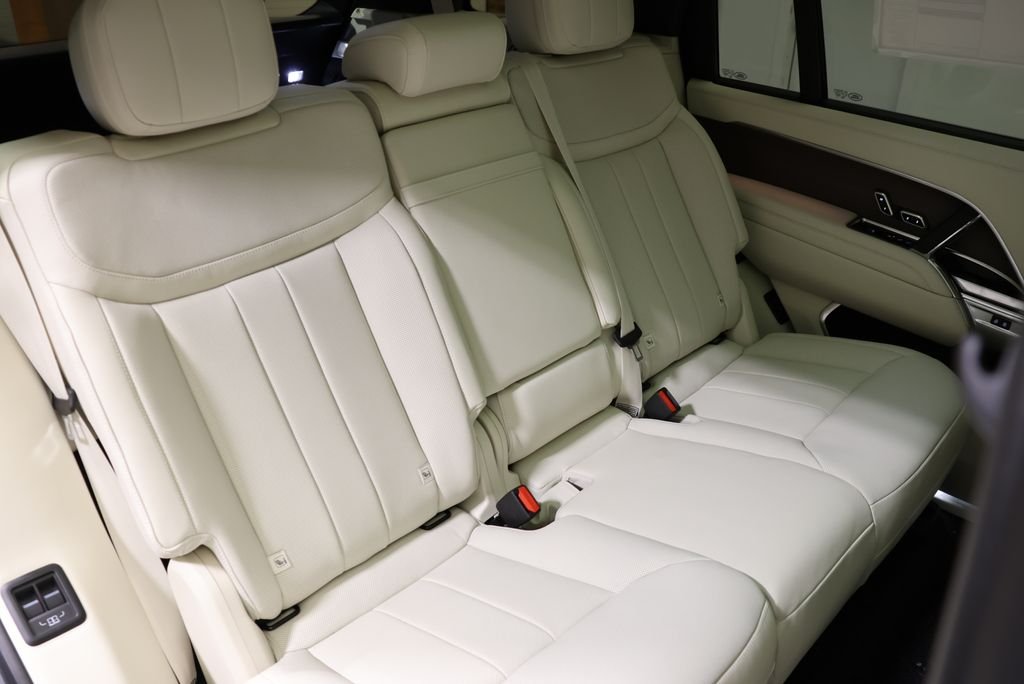 2026 Land Rover Range Rover SE - Photo 46