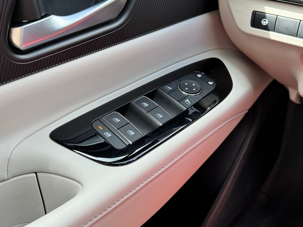 2025 Nissan Murano SV - Photo 24