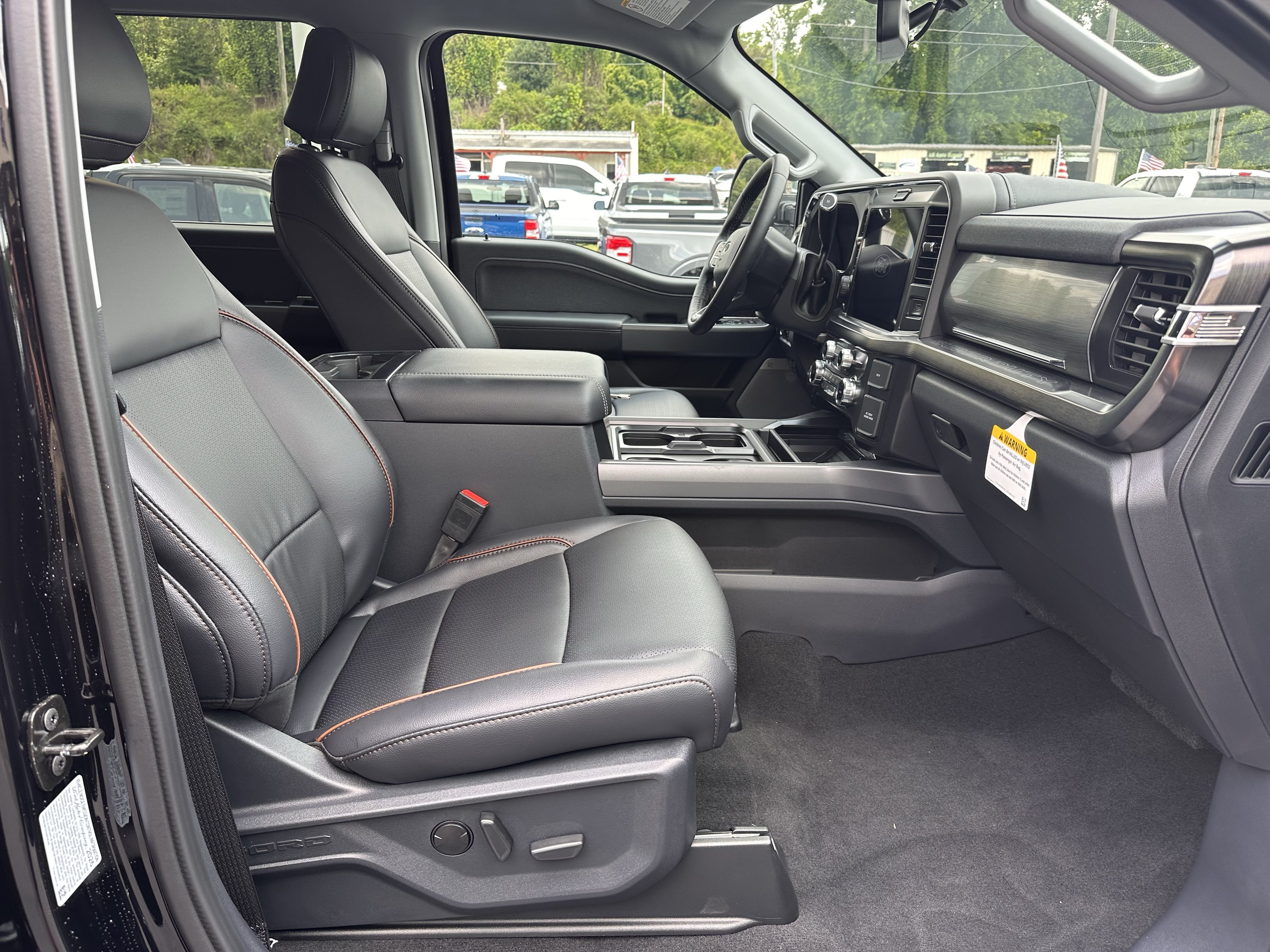 Used 2026 Agate Black Metallic Ford LARIAT image 16