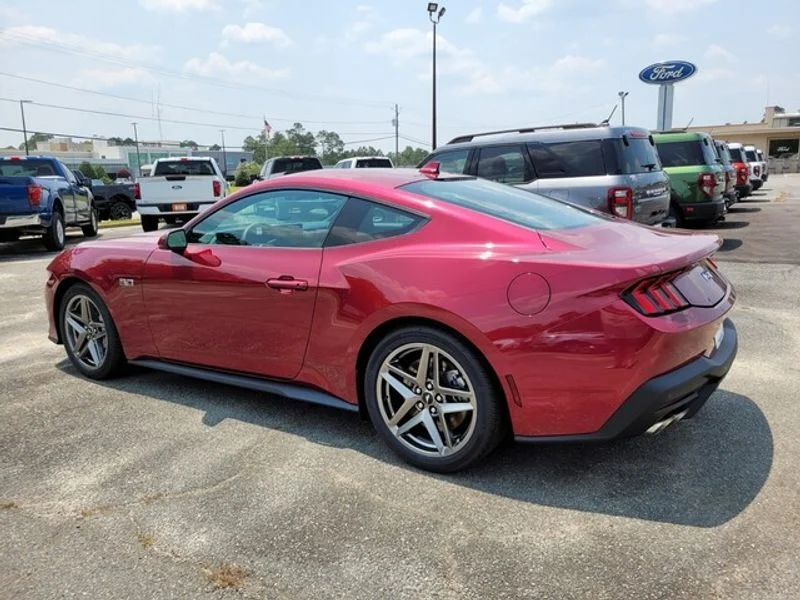 2025 Ford Mustang GT Fastback - Photo 8